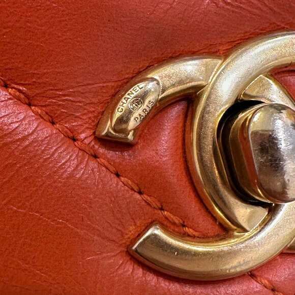 Chanel Small Coco Top Handle Chevron Quilted Flap Calfskin Red Orange/Gold Hrdwr - Picture 8 of 15